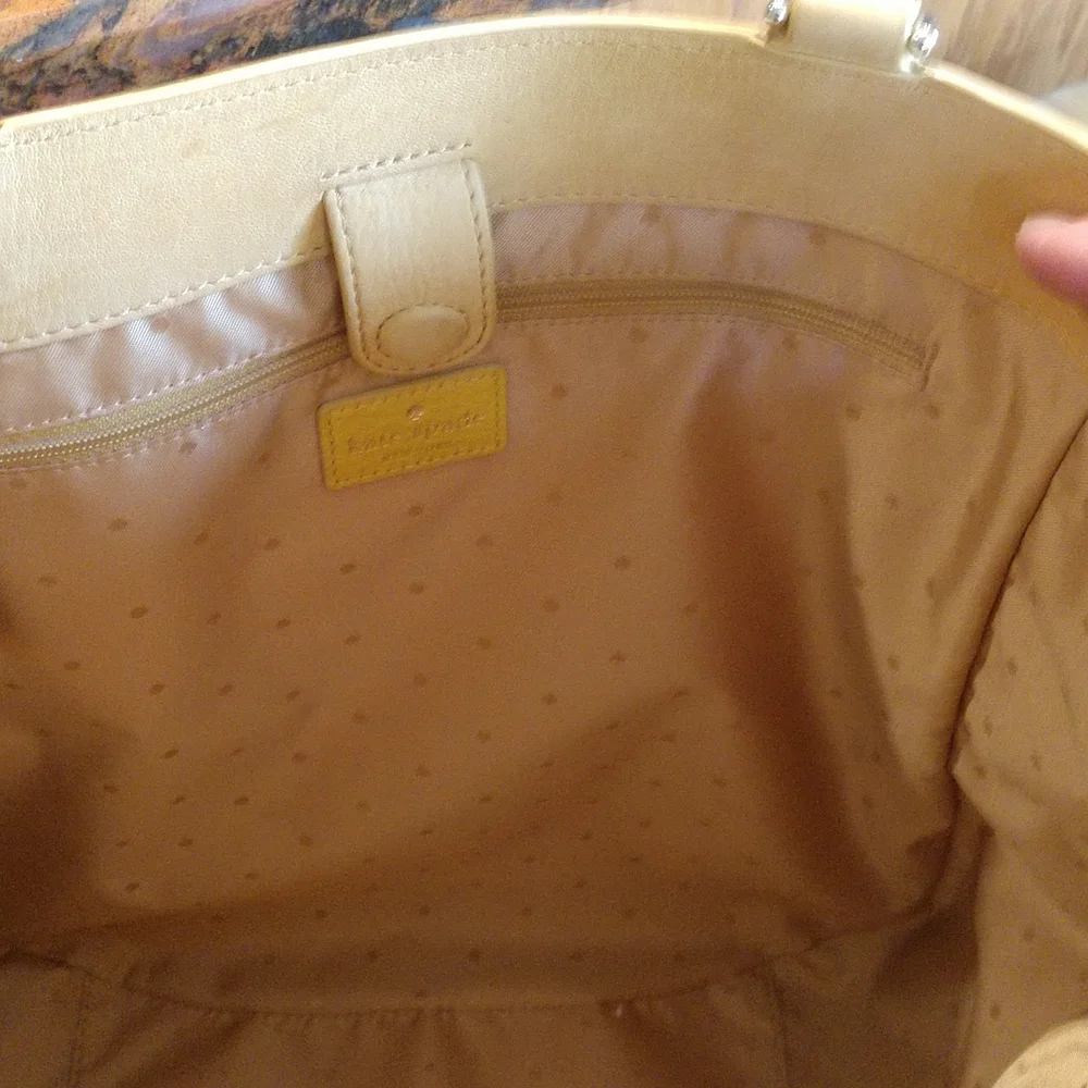Kate Spade Bag - Picture 7 of 9